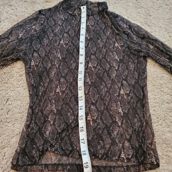 Wild Fable Sheer Snakeskin Color Longsleeve Top Size S - Picture 4 of 7